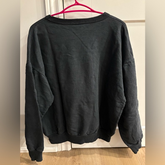 Ladies Size Medium Port Carling Crewneck - Good Quality Fabric - Picture 2 of 3